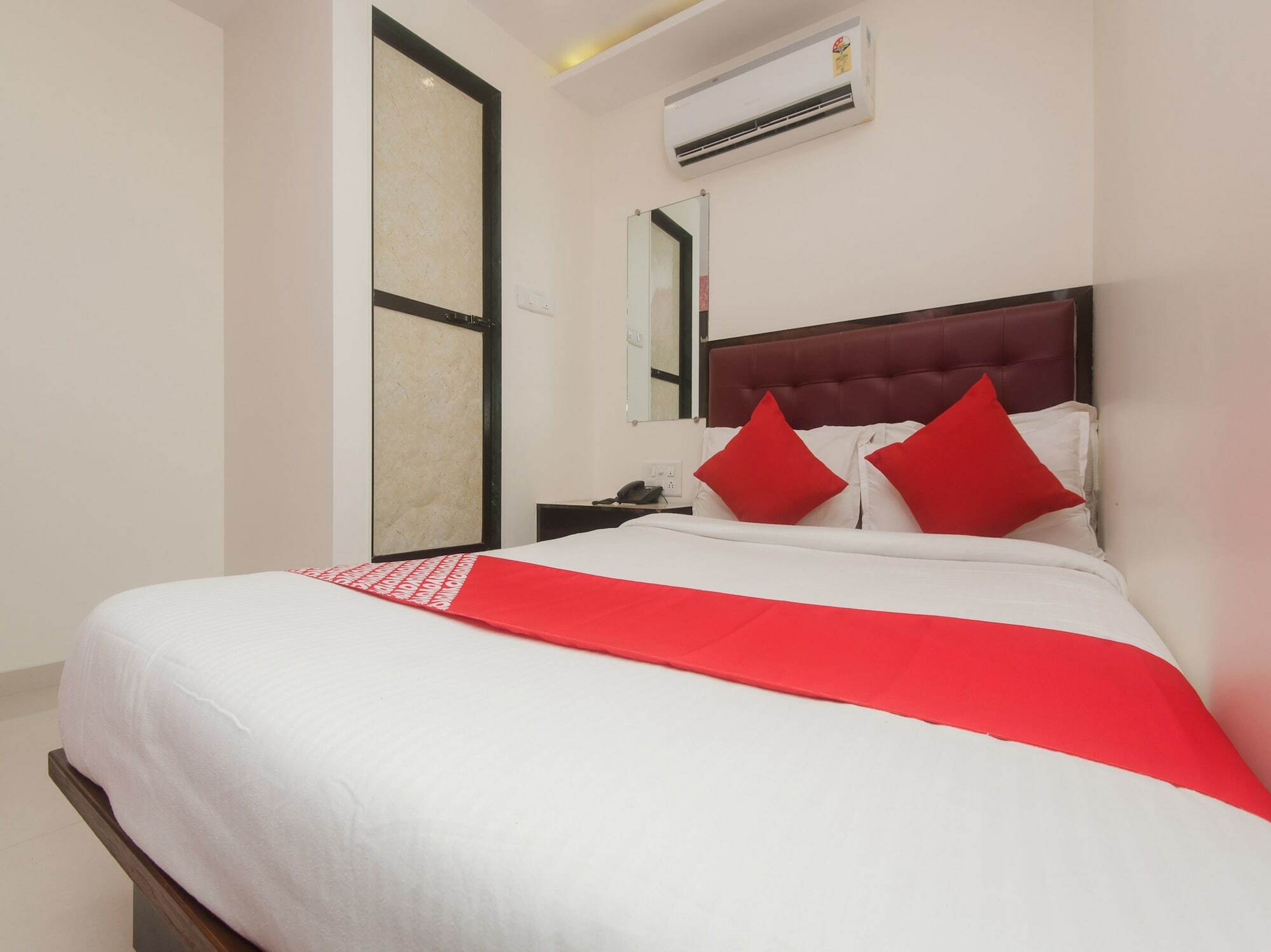 Hotel Mantra Residency Bombay Exterior foto